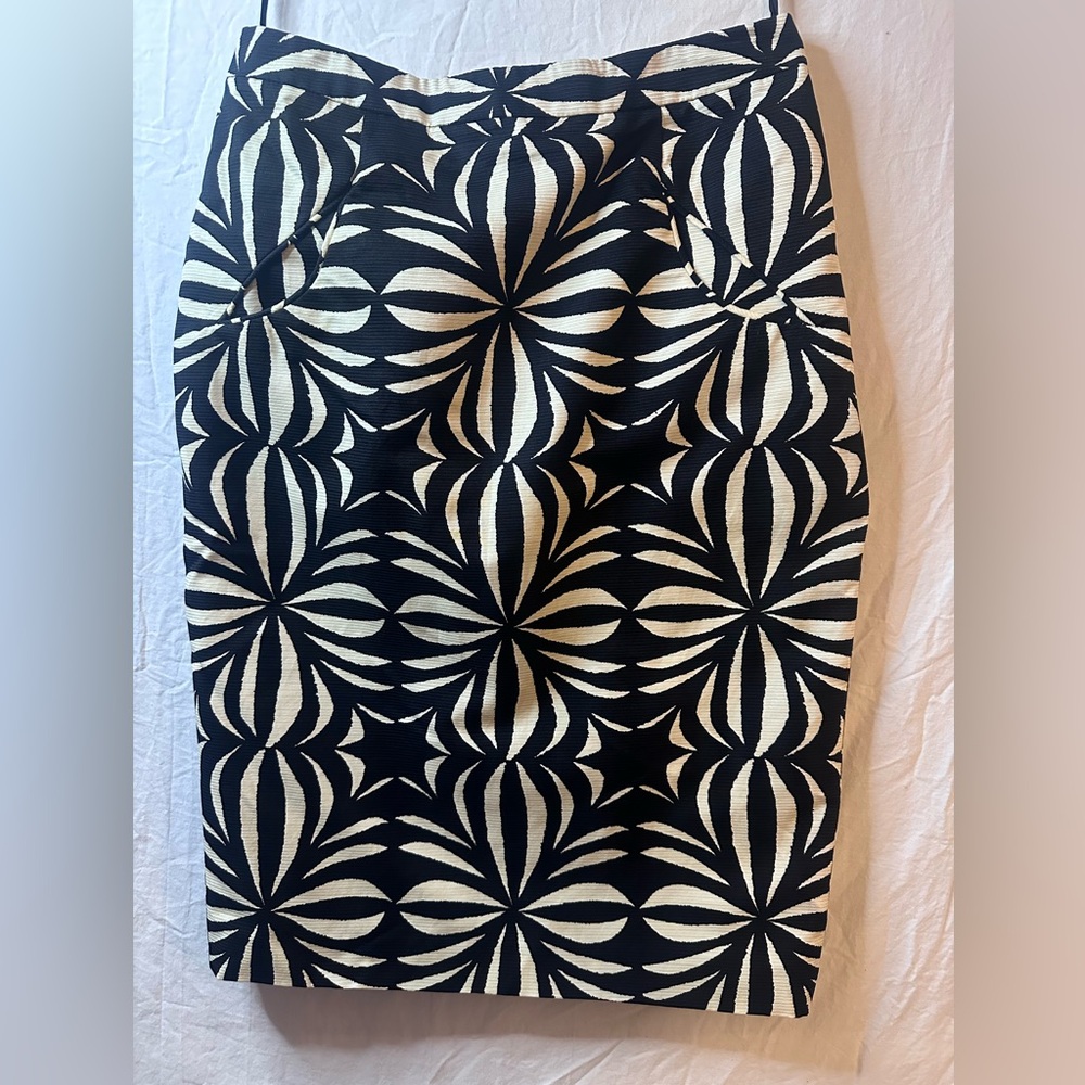 Tracy Reese Black White Floral Pencil Skirt Size 4 Textured Knee Length
